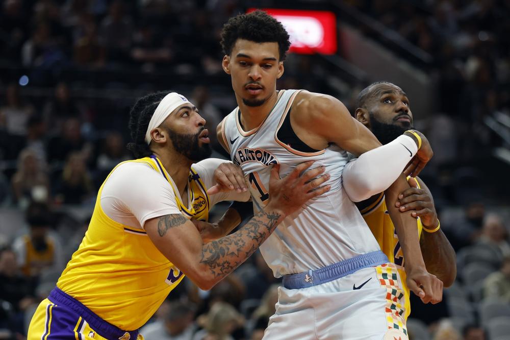 与媒体的高 与媒体的高