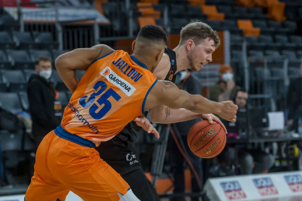 得更大的突 得更大的突