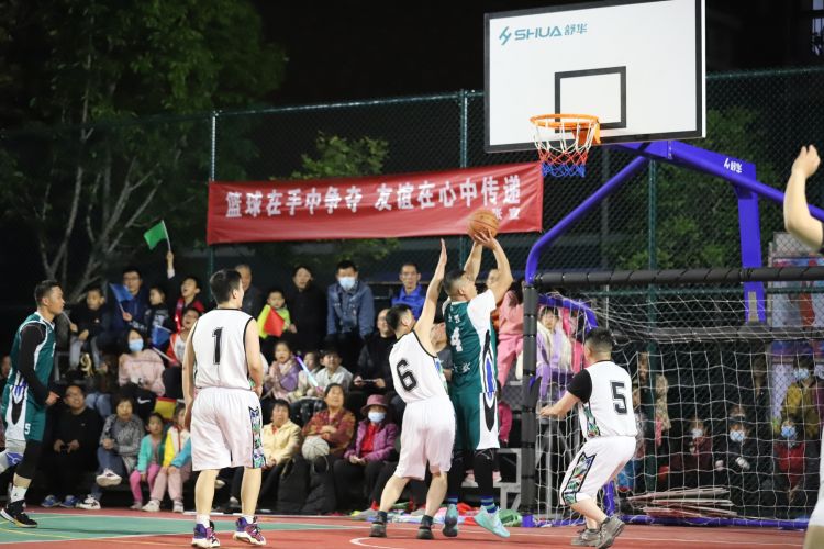 一线队崭露 一线队崭露