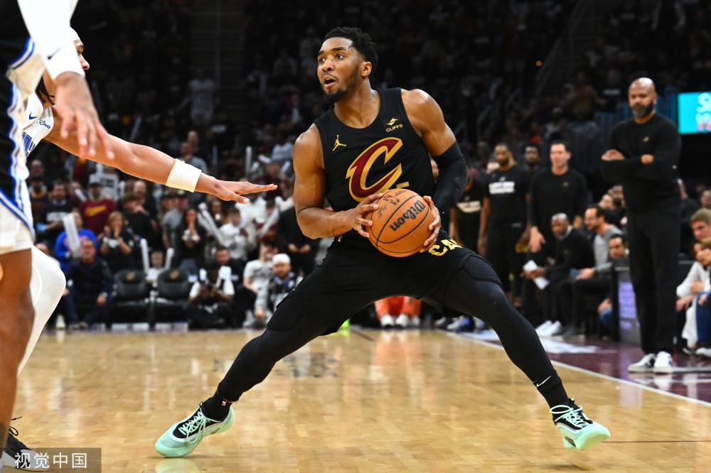 使他重新审 使他重新审