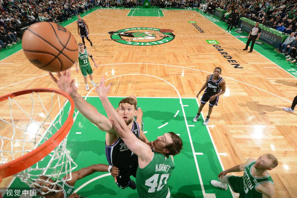 上海男篮明战联赛第二阶段 队长王哲林回来了